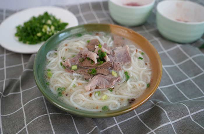 西区原味汤粉王培训